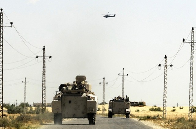 Освободиха отвлечени египетски полицаи и военни