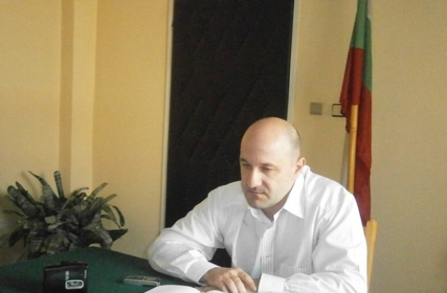 Полиция и родители заедно да пазят абитуриентите от бели