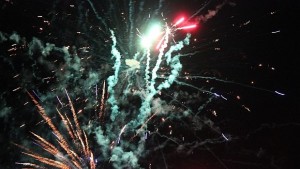 Цветна магия в първия Фестивал на фойерверките в Благоевград