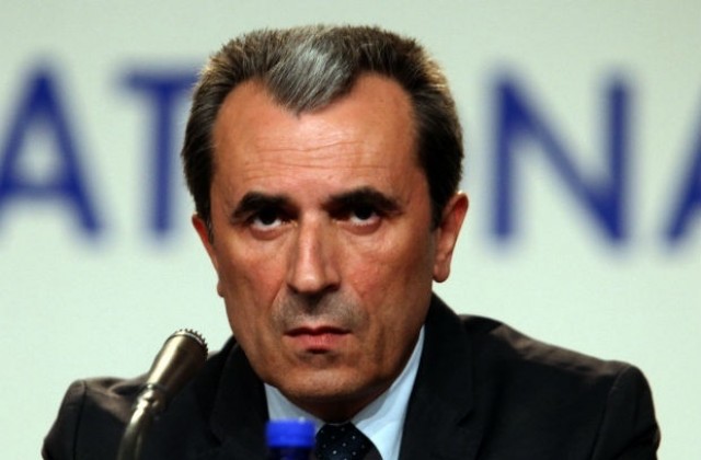 Учители напомнят, че не са забравили обидата на Орешарски със „седянката