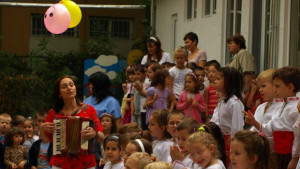 300 места не достигат в детските градини