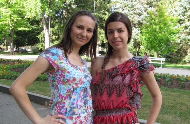 Запознайте се с две отлични абитуриентки от В. Търново