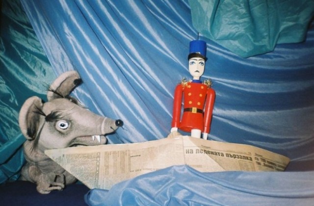 Храбрият оловен войник се среща с търновските деца