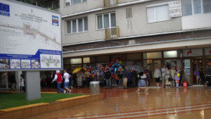 Дъждът провали шествието в Добрич празничното настроение остана