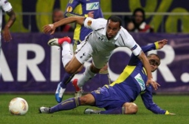 И играч на Тотнъм затъна покрай КПР – разследват го за залагания