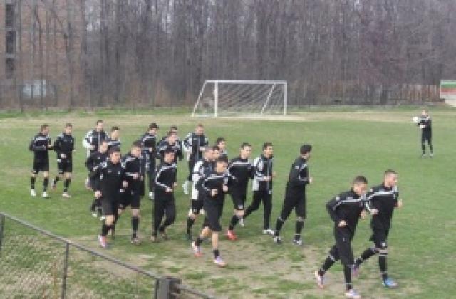 Локо Пд тръгва с 9 юноши за Пирин ГД