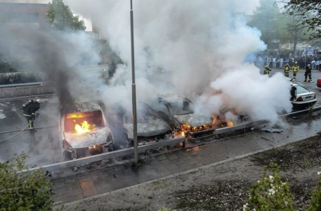 Безредиците в Стокхолм продължават