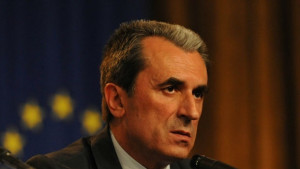 Орешарски кризисният мениджър