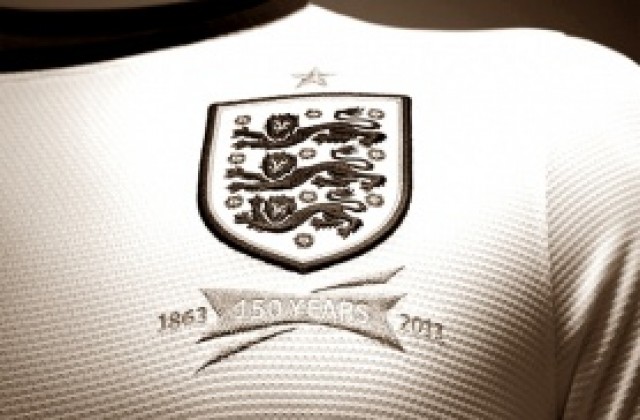 СНИМКИ: Англия представи новия си резервен екип, ще играе в емблематично червено