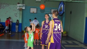 Сътвориха баскетболен празник за деца от детските градини