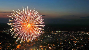 Светлинно шоу и заря за 1 юни