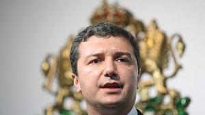 Нови работни места и запазване на цената на тока са