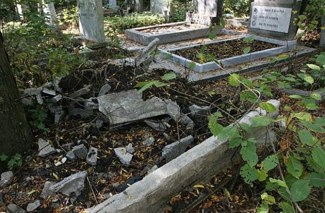 Изграждат нов гробищен парк във „Филиповци”