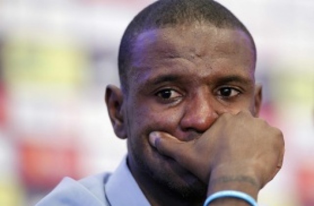 Барселона освободи Ерик Абидал