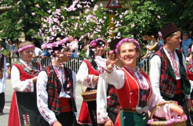 Започват кулминационните дни от Празника на розата в Казанлък