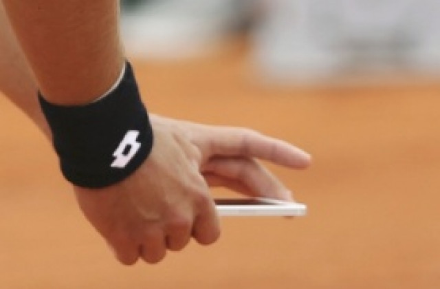 Федерер: Телефоните на корта могат да доведат до нарушение на правилата