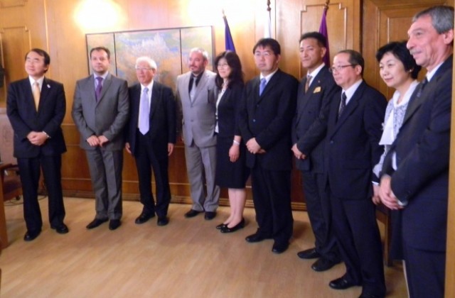 ВТУ подписа споразумение за академичен обмен с японски колеж