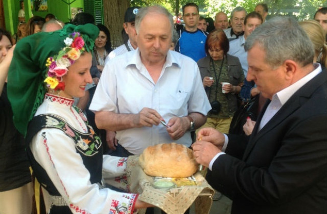 Министър Греков: Трябва да се спре разсипията на хидромелиоративната система в страната