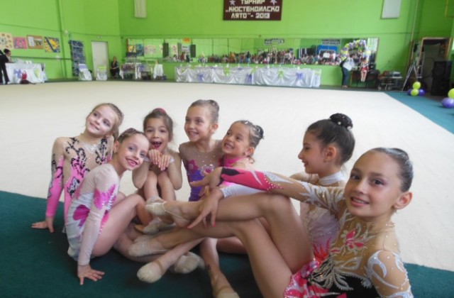 Виктория Вучкова, Мишел Иванова и Вая Драганова са първите шампионки на Кюстендилско лято 2013