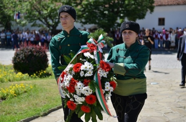 Сливен почете Христо Ботев и загиналите за свободата и независимостта на България