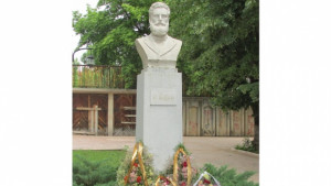 Г Оряховица отдаде почит на Ботев и загиналите за независимостта