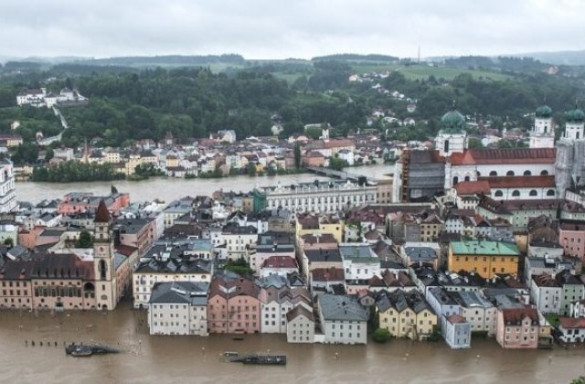 Германия и Чехия се борят с наводненията