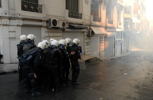 Нови безредици избухнаха в Истанбул, протестът взе първа жертва