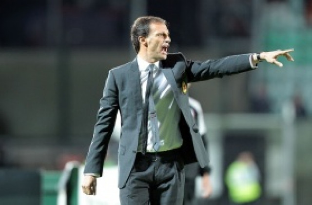 Официално: Алегри остава начело на Милан