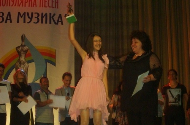 Възпитаничка на Аделина Колева получи Гран при от Нова музика