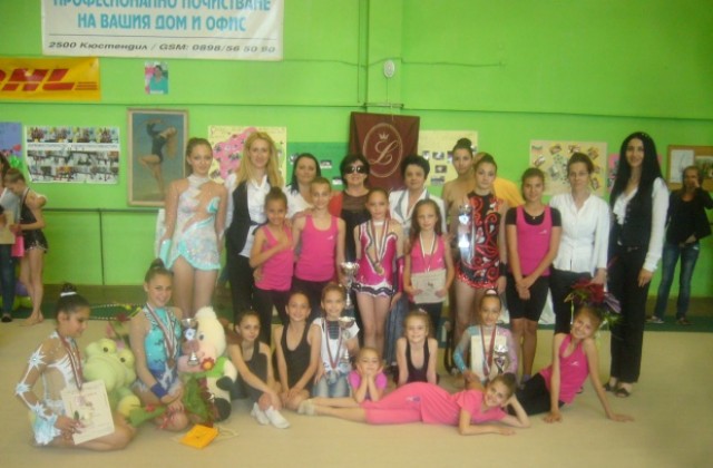 Андреа Карамфилова, Алексия Базо и Десислава Илиева са №1 на Кюстендилско лято