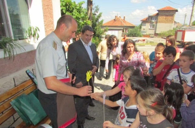 Детски празник в пожарната