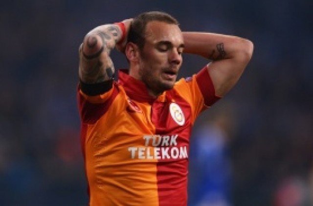 В Турция се опасяват: Снайдер навит да премине в Челси