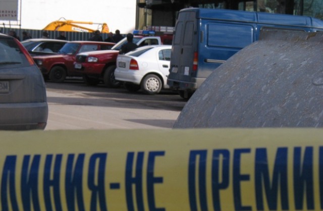 Теч на опасно вещество след кражба в Девня