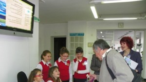 Ученици преговарят с инвеститор в хотелиерския бизнес