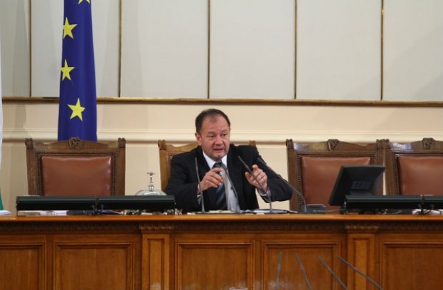 Парламентарният шеф призова ГЕРБ да преосмислят поведението си