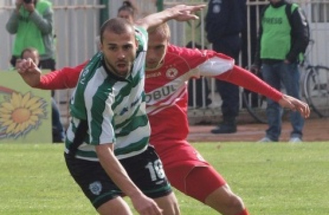 Литекс с първи летен трансфер, привлече нападателя Миро Манолов