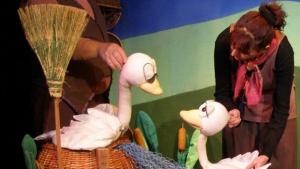 Отново Андерсен на сцената на куклен театър Весел