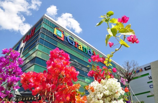 Българските занаяти под покрива на Grand Mall