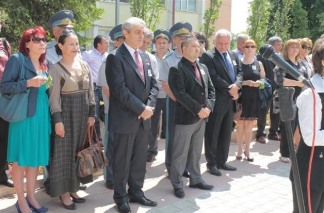 В Омуртаг отбелязаха 25-тата годишнина от полета на А. Александров в космоса