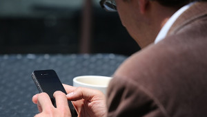 Apple ще заменя стари модели iPhone с найновия смартфон