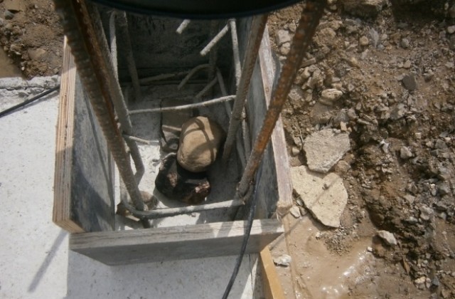 Камък от финска сауна, вграден в депото край Габрово