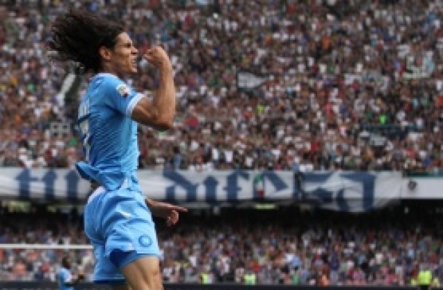 Челси предложи 49 млн. паунда за Кавани