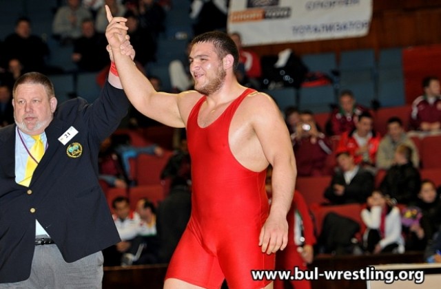 Сребро и бронз за жените от клуб В. и Г. Илиеви, при мъжете ще има шампион