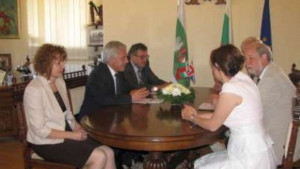 Вицепрезидентът Балфор на среща с кмета на Трявна