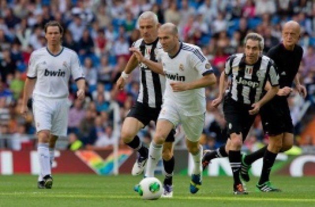 СНИМКИ: Легендите на Реал биха легендите на Ювентус на Бернабеу