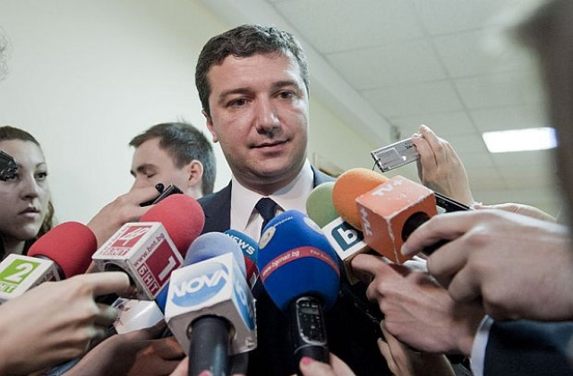 Няма политическо решение за „Белене”, държавата няма пари за централа
