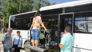 Първите в България автобуси с асансьорна уредба тръгват в Г