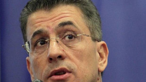 Кметовете искат половината от парите за пътища да минават през
