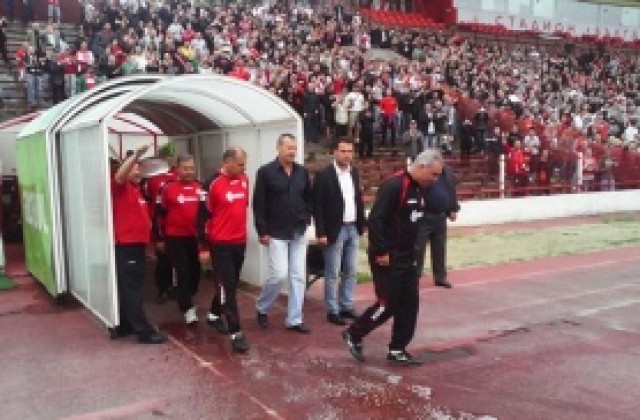 ЦСКА взе футболист от Миньор, Стоичков започна с 15