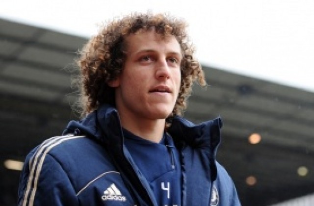 Моуриньо недоволствал от Давид Луис зад гърба му